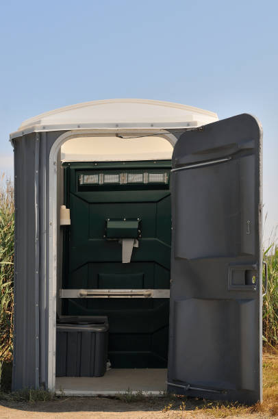 Best Porta potty rental near me  in Hinckley, IL